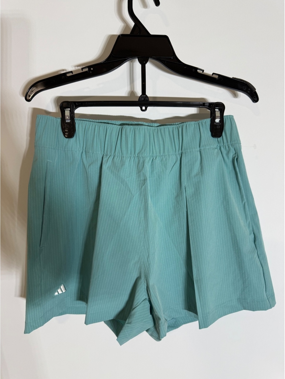 adidas Women’s Go-To Pleated Shorts M Minton Teal NWT $75